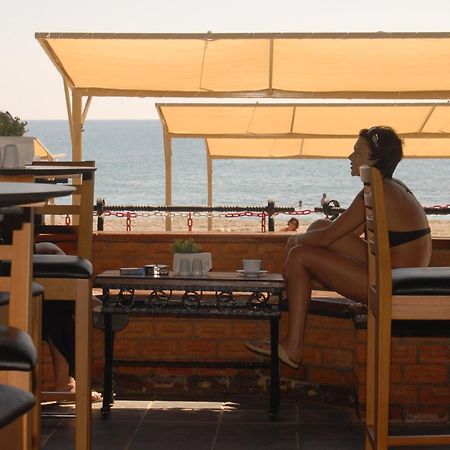 Club Turtas Beach Konaklı Exterior foto
